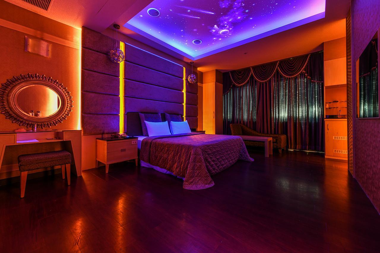 Hwu Meei Motel Тайнань Экстерьер фото